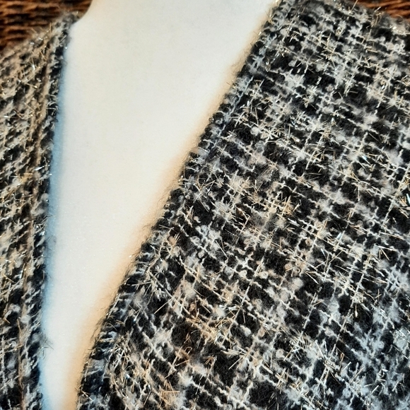 Jessica McClintock Poncho Oversized Blanket Wrap Woven Metallic Soft Fringe Boho - Picture 7 of 9